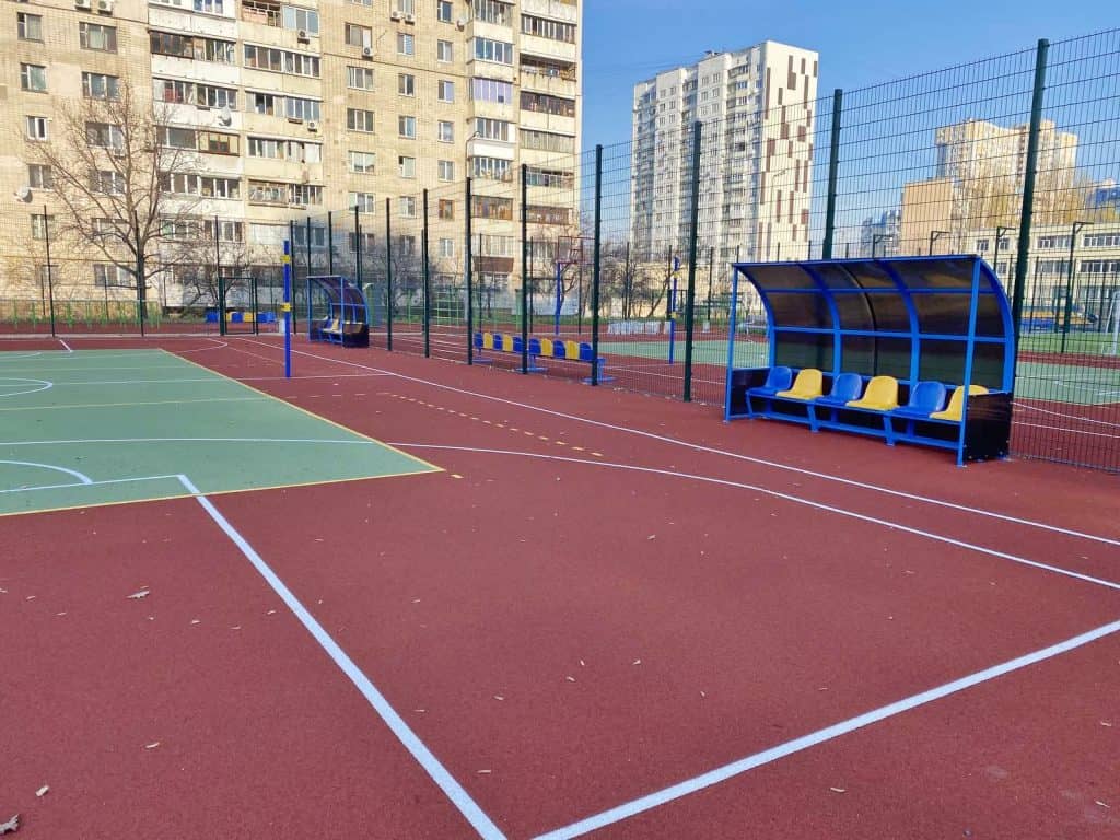 Спортивний майданчик